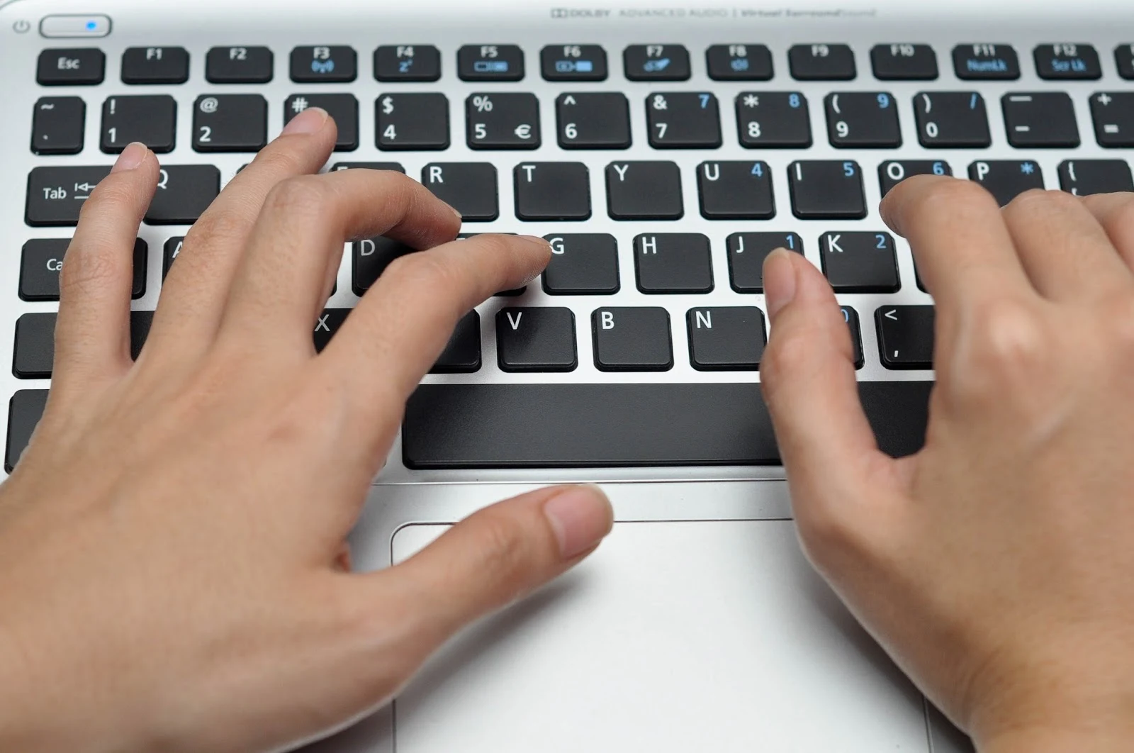 Cara Mudah Mengetahui Kualitas Keyboard PC/Laptop