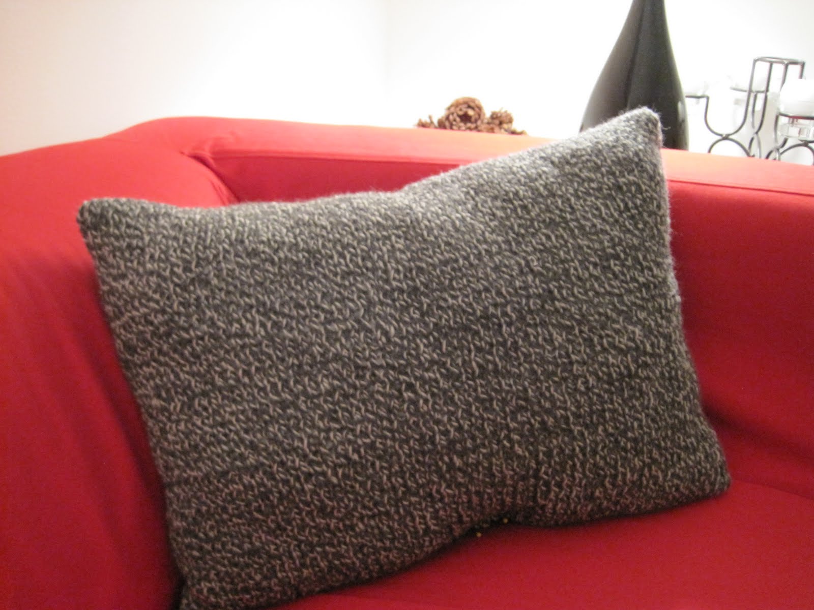 The Pickled Herring Easy Knit Pillow Tutorial