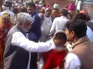 Minister slaps man, Surender Singh Patel, UP government, Varanasi 