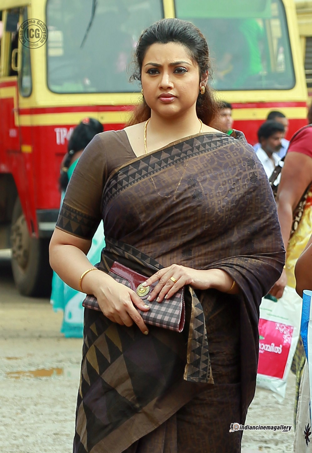 Meena latest hot photos in saree from Drishyam Malayalam movie