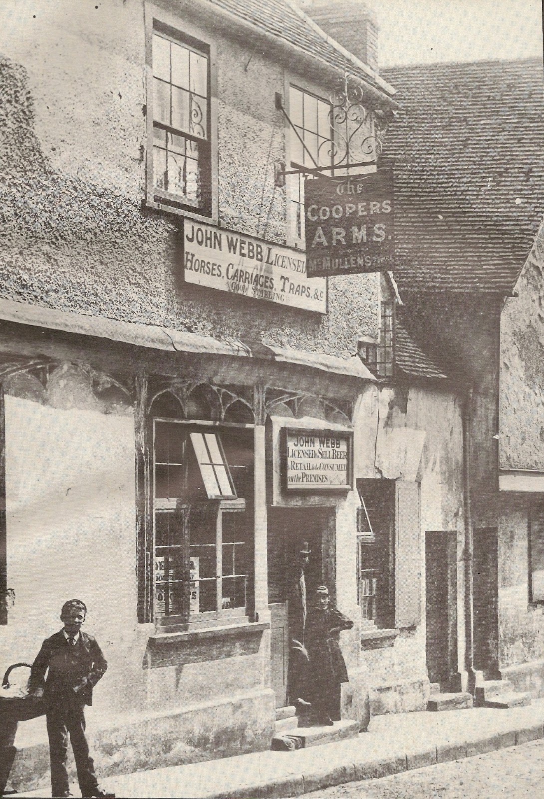 Hitchin through the years The Coopers Arms, Tilehouse Street, Hitchin.