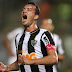 Inter recebeu compensação financeira por negócio de zagueiro com o Atlético-MG