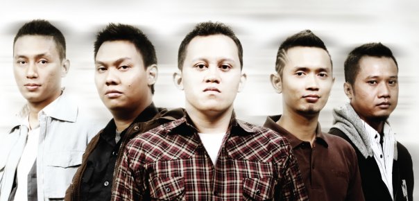 Lirik Lagu Lagu Cinta Cross Bottom Zonakamu