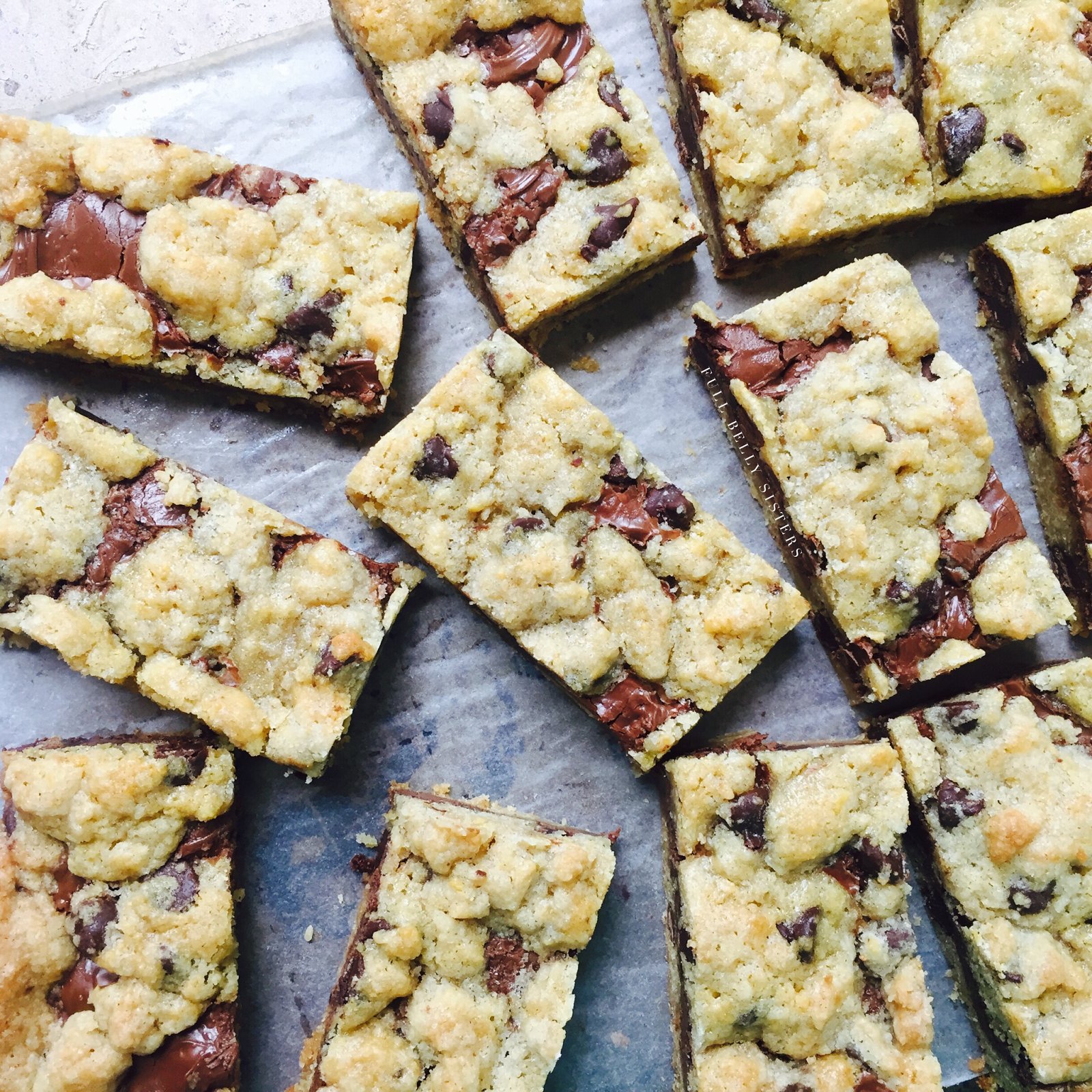 Nutella Filled Chocolate Chip Cookie Bars