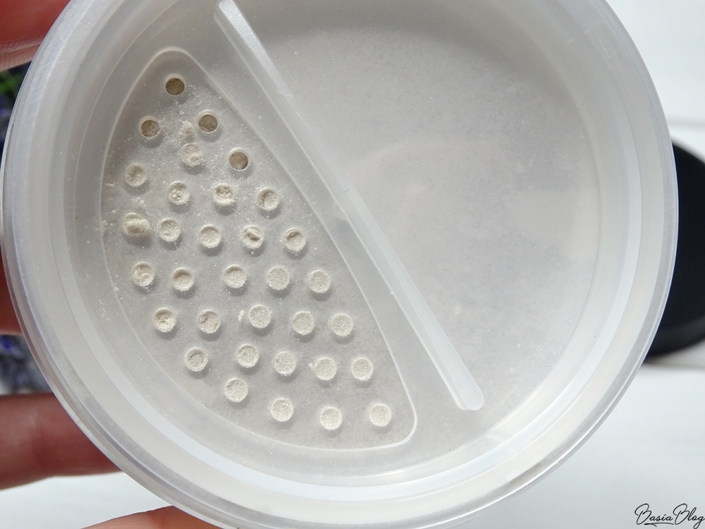 Lily Lolo jedwabny puder sypki Translucent Silk mika 