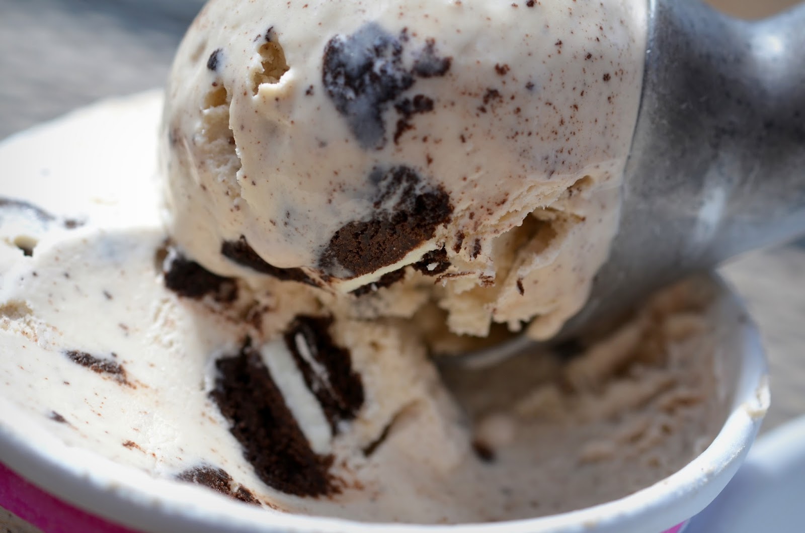 food and ice cream recipes REVIEW Baskin Robbins Cookies 'N Cream