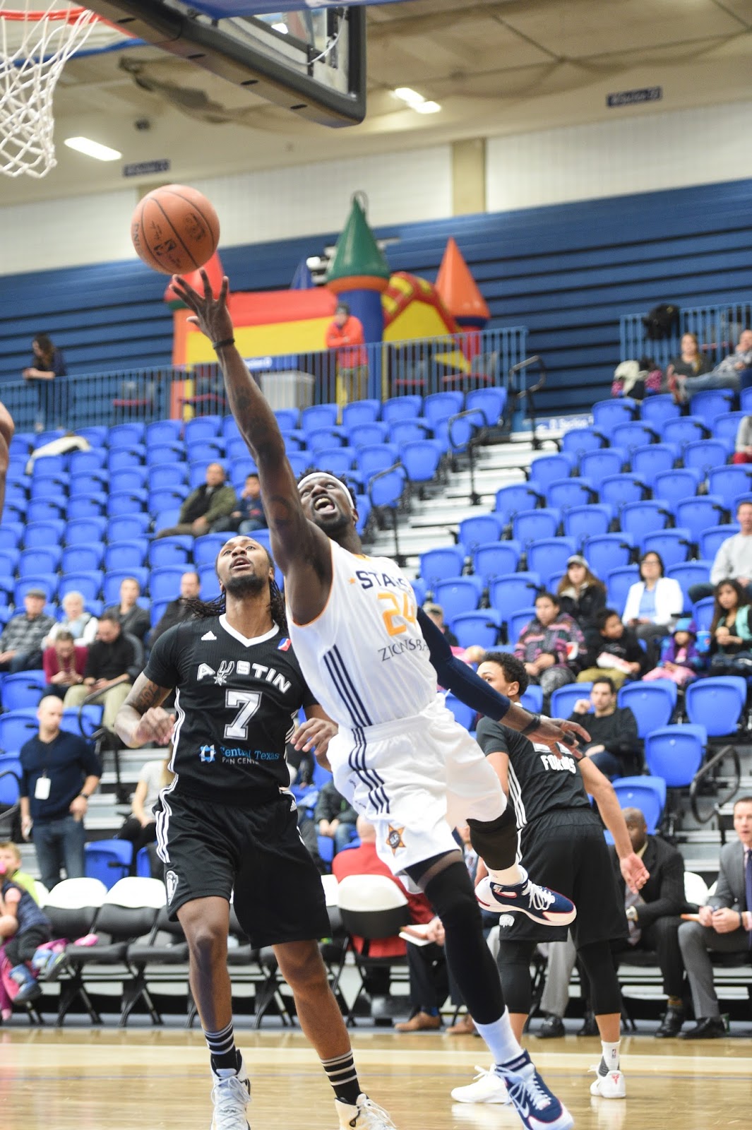 Salt Lake City Stars Hoops Action at Bruin Arena