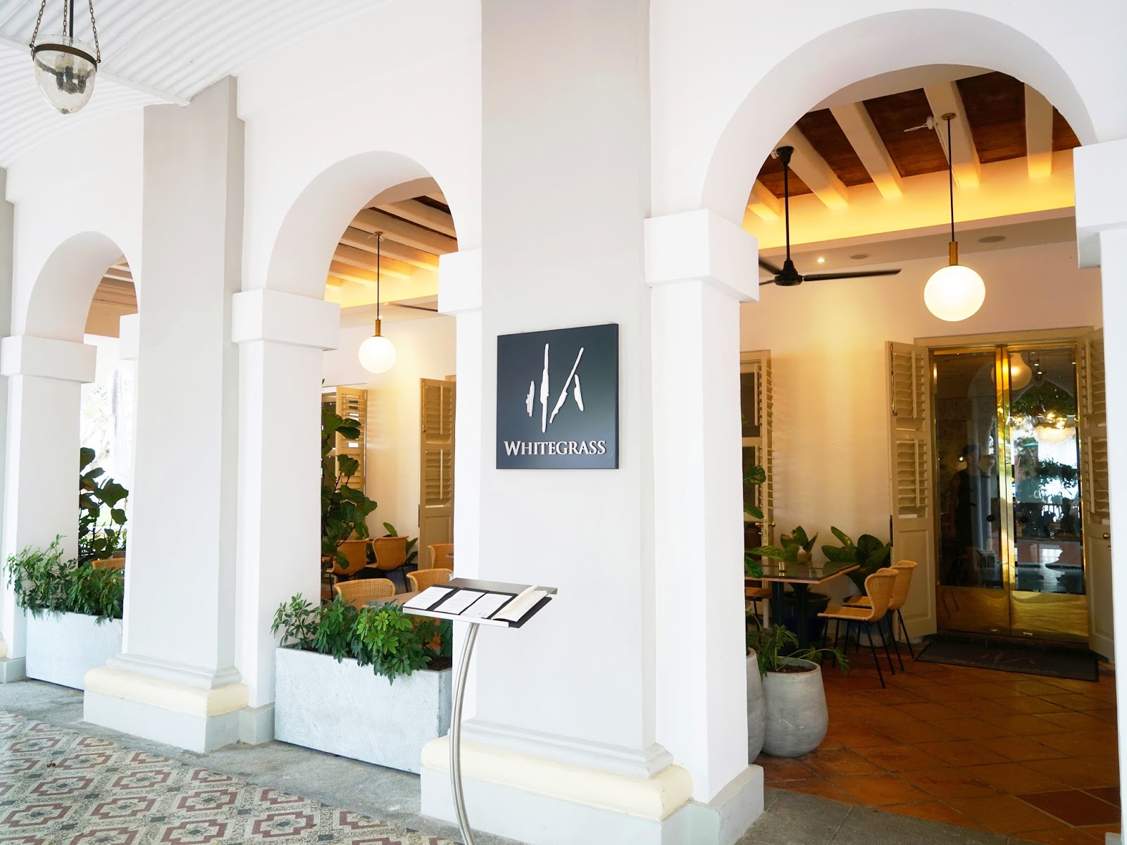 PinkyPiggu Whitegrass Restaurant Chijmes Lovely Modern Australian