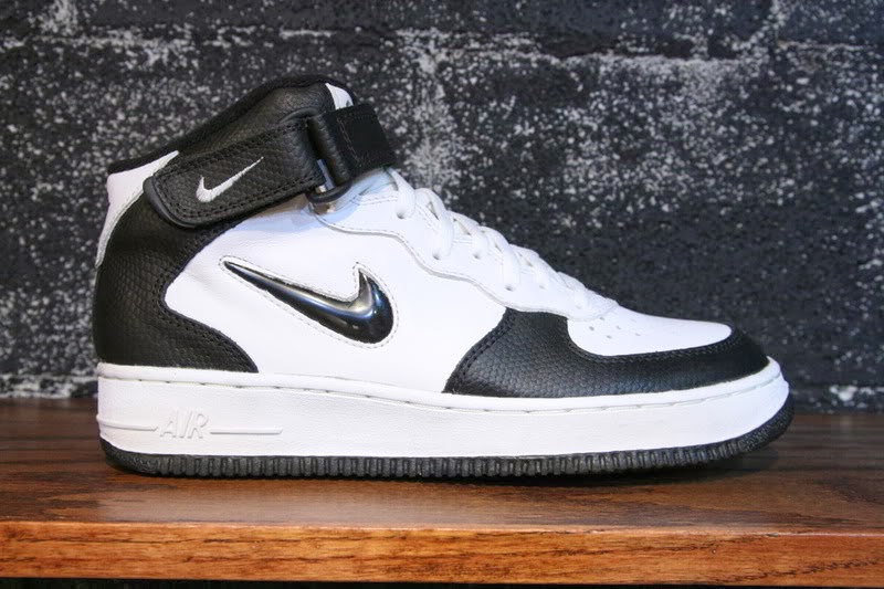 nike air force 1 jewel black