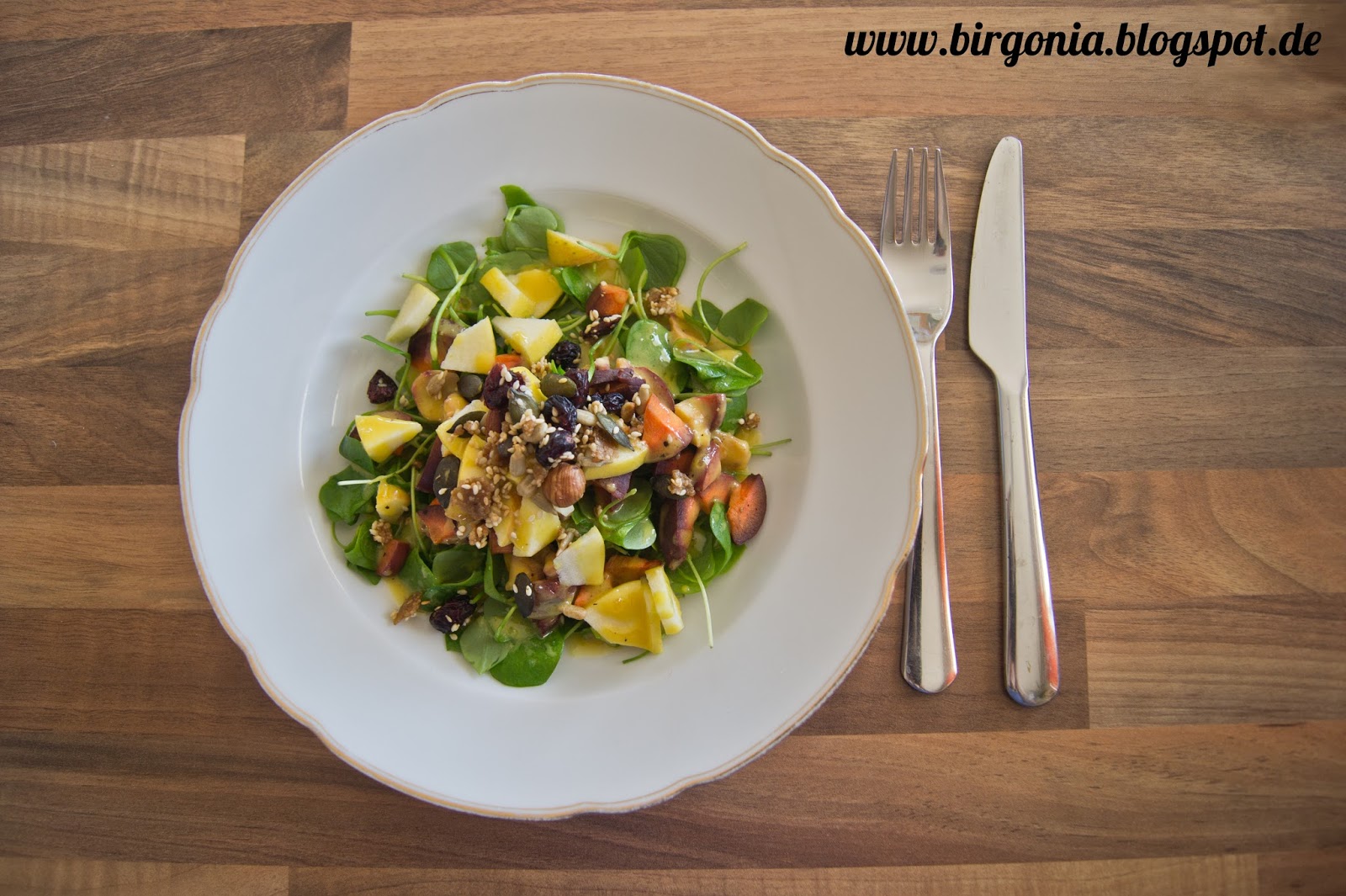 birgonia: Pastinaken-Möhren-Salat mit Cranberry Crunch