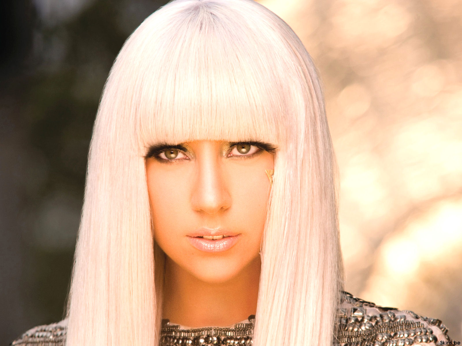 http://3.bp.blogspot.com/-tsPCVeCAAVE/T1jezgruyYI/AAAAAAAAB6c/Z58-yNb1fmM/s1600/Lady-Gaga-Piccol%2B%25285%2529.jpg