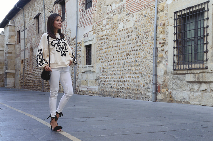 style-trends-gallery-look-sudadera-oversize-zara-ootd-outfit-fashion-blogger 