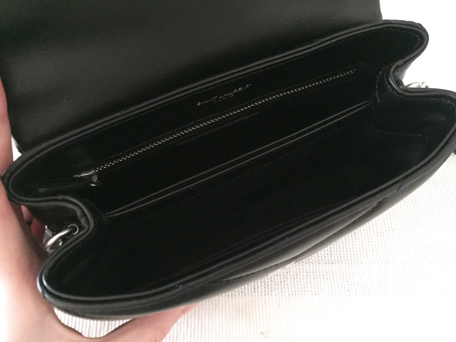 Unboxing: YSL Toy LouLou bag black with gold hardware - non-adjustable  strap? // April 2021 