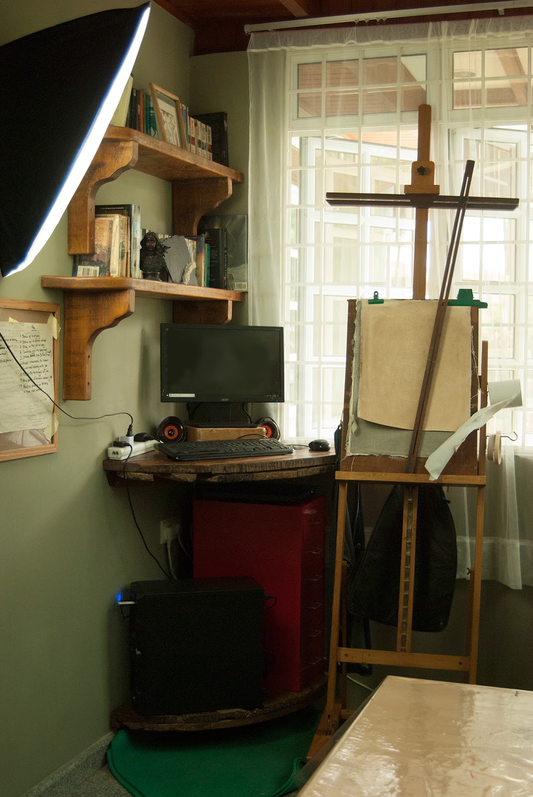 Standing floating desk deals