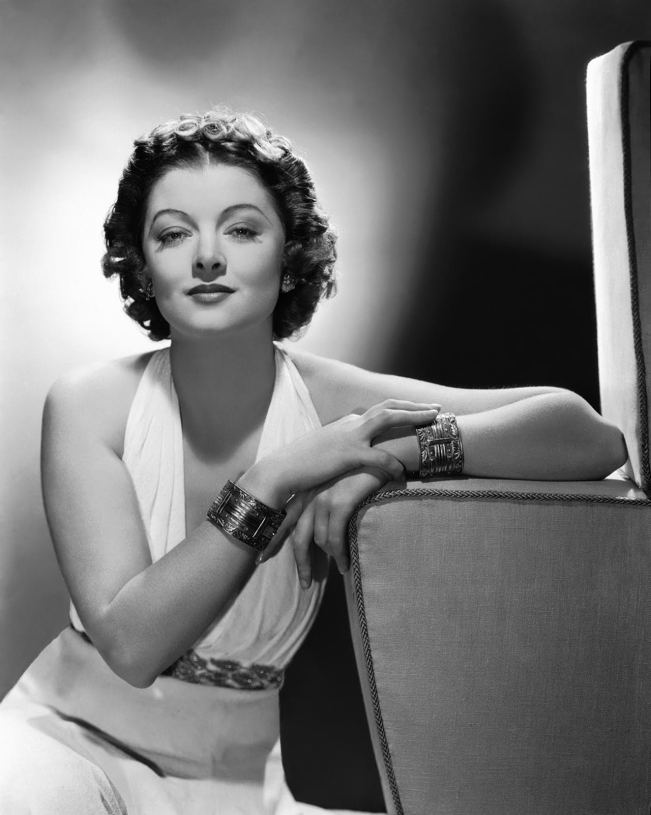 Myrna Loy - Hollywood Icon and Actress - Photo Trading Cards Set.