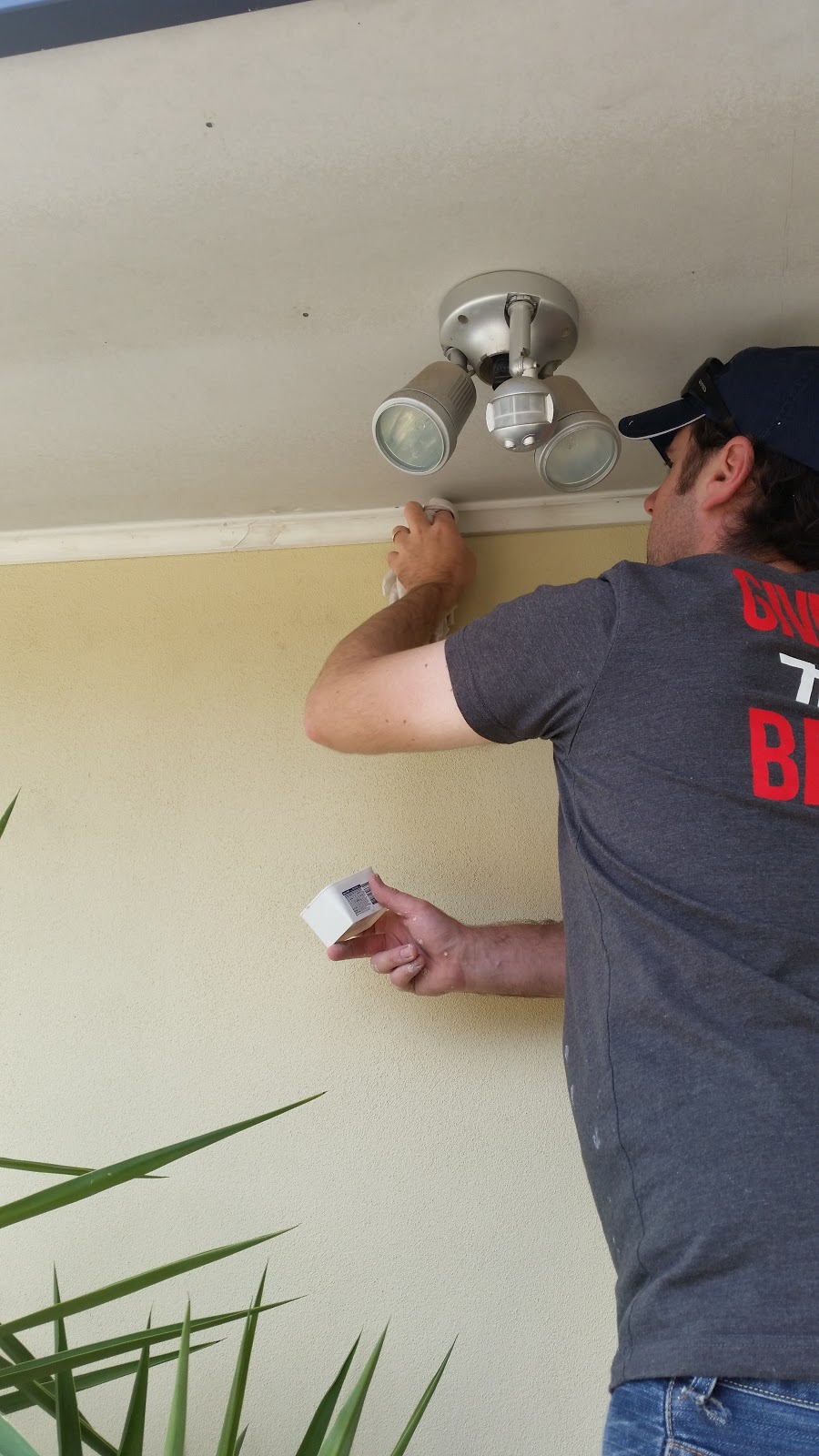 Jarrah Jungle DIY Painting The Eaves Around The House