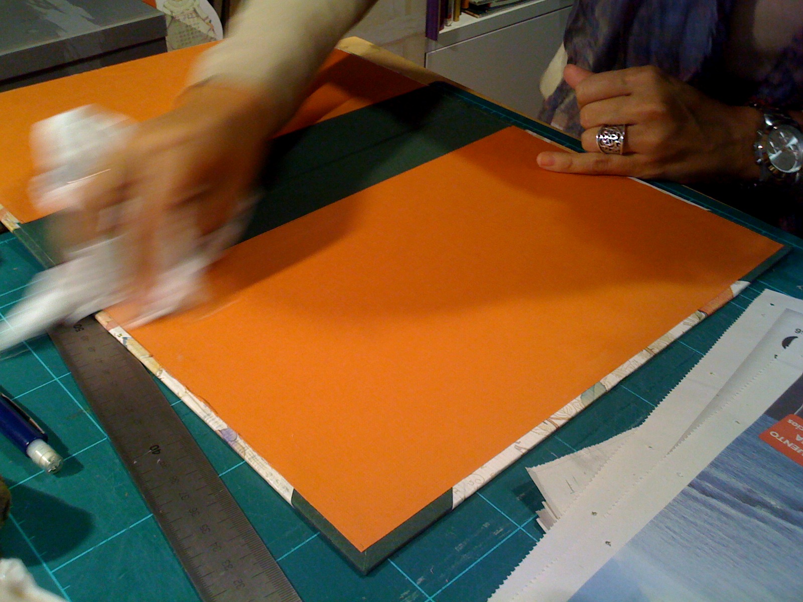 tdc-cartonnage-clase-de-cartonnage-con-rocio