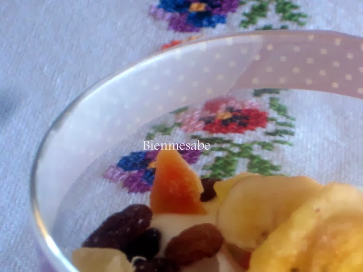 vasitos de yogurt y frutas 1