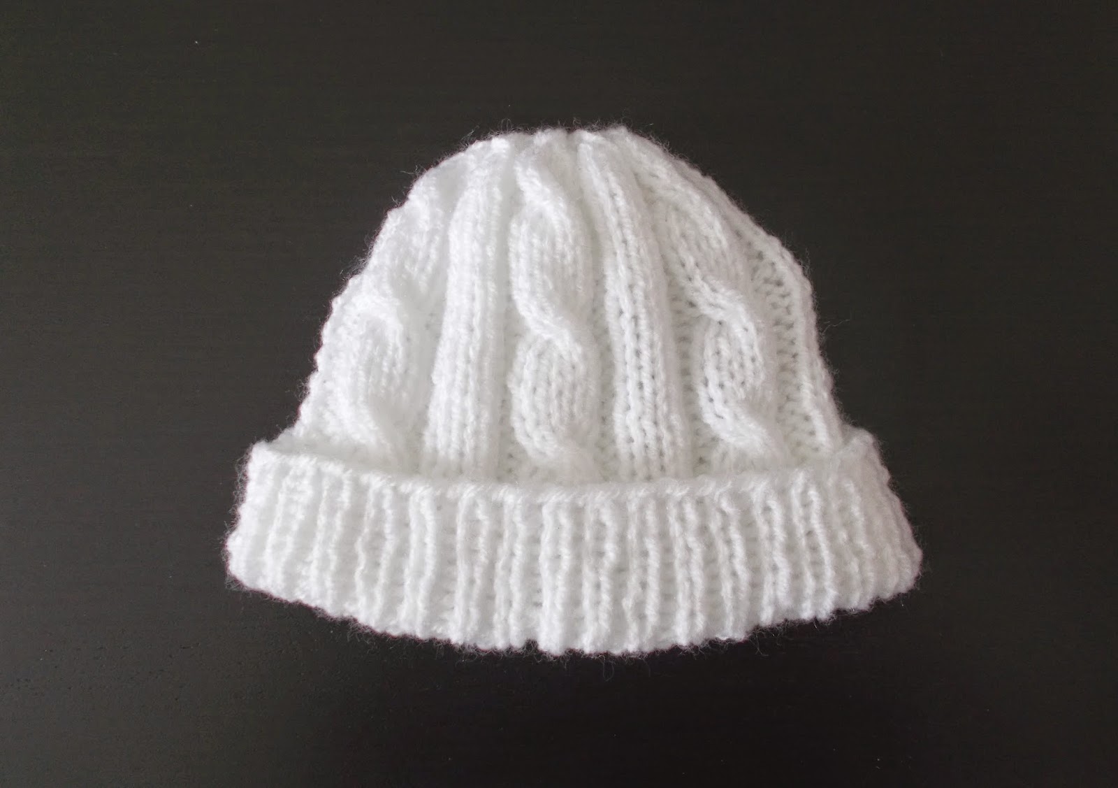 Marianna's Lazy Daisy Days: Cabled Baby & Toddler Hats