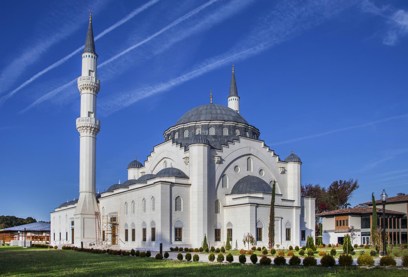 Культурные центры турции. Мечеть Меркез Джами. Мечеть Меркез Тепеджик. Мечеть в Вашингтоне. Мечети Татарстана.
