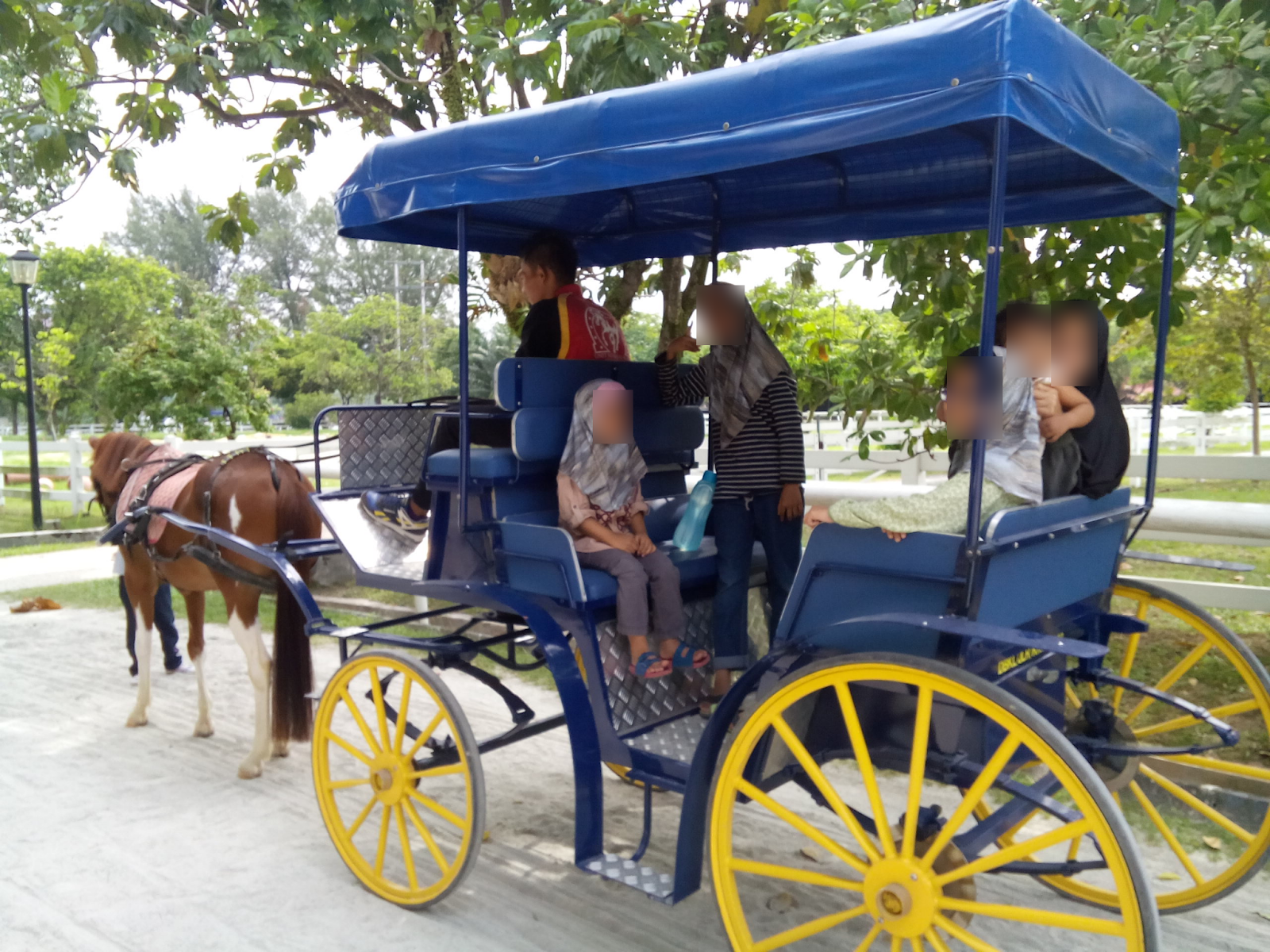 Dunia Anakku Tunggang kuda RM1 di Kuala Lumpur