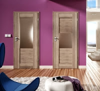 Drzwi PolSkone Sempre Onda - różne przeszklenia w jednym pomieszczeniu
