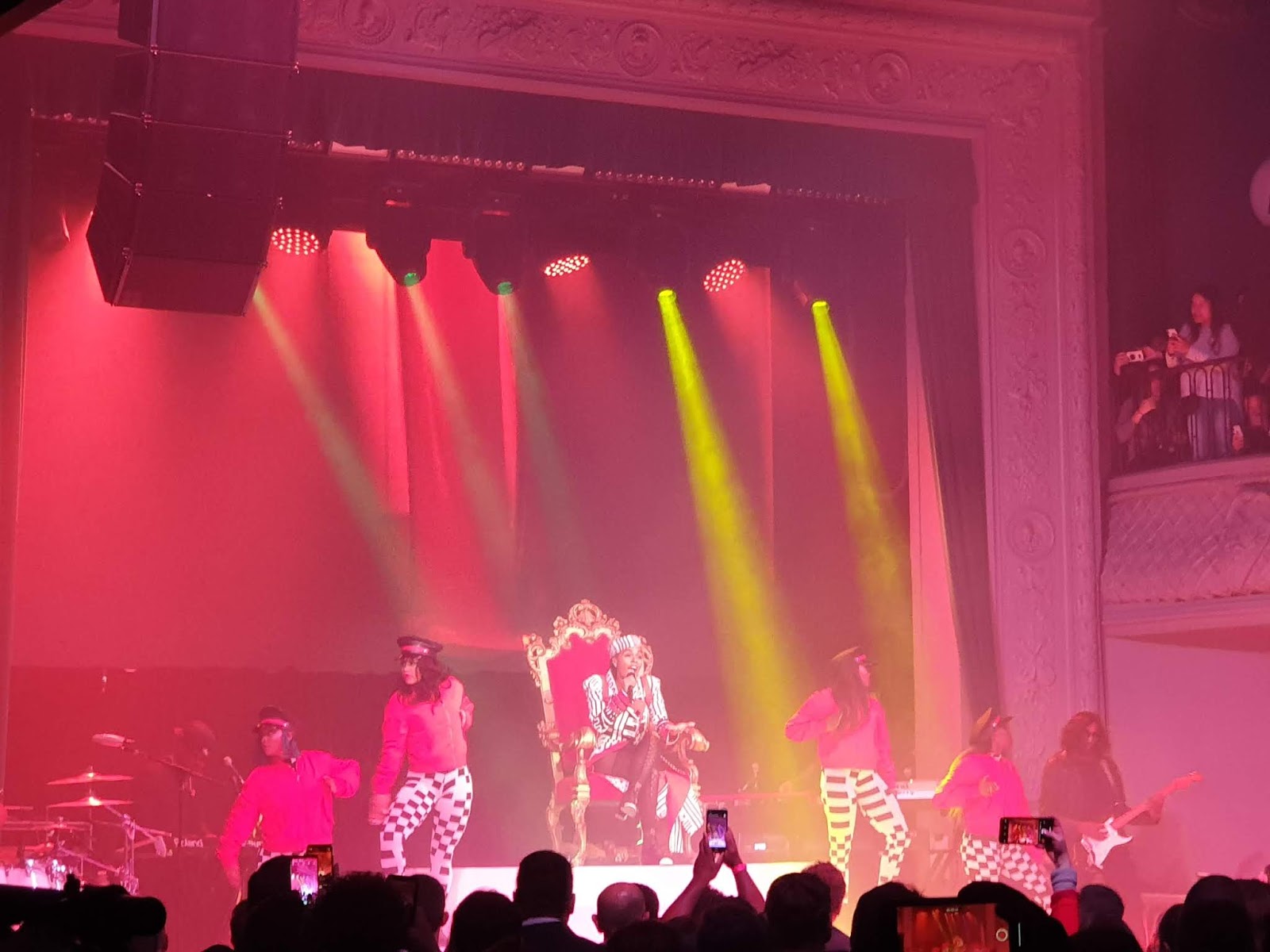 Sunshine Kelly Beauty Fashion Lifestyle Travel Fitness