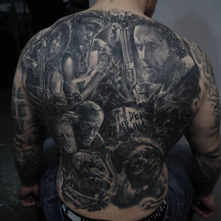 Tatuajes de the walking dead en la espalda a tamaño completo