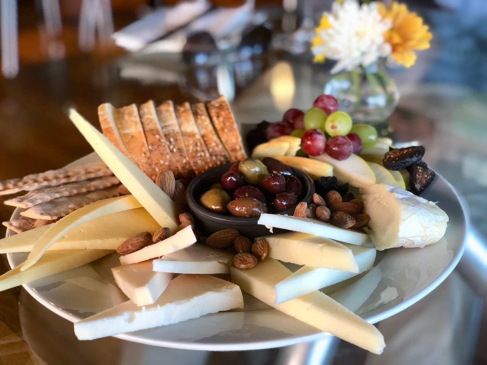 GREAT EATS HAWAII BROADWAY WINE MERCHANTS EUGENE, OREGON