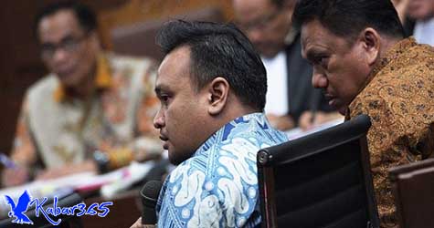 Keponakan Novanto Disebut Tidak Mau Terima Dolar di Indonesia Keponakan Novanto Disebut Tidak Mau Terima Dolar di Indonesia