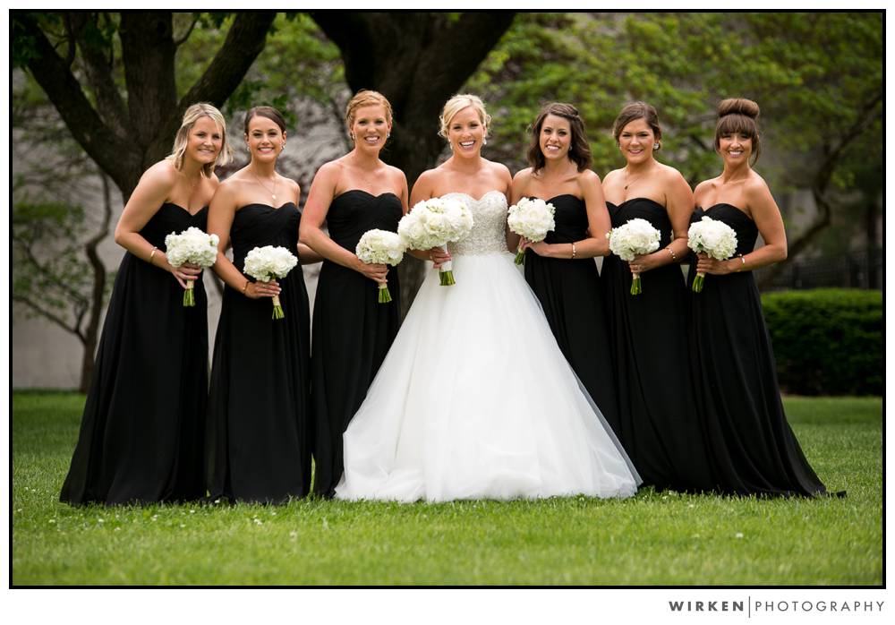 Black White And Gold Wedding Erin Volante Fl This Was Such A Clic Timeless Wedding Black And White With Touches Of Gold So Elegant Coordinated By The Fabulously Talented Kim