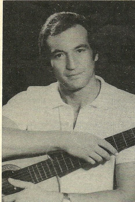 RETRATOS EN LA CIUDAD ENTREVISTAS RADIALES JULIO URRUTY, MUSICO