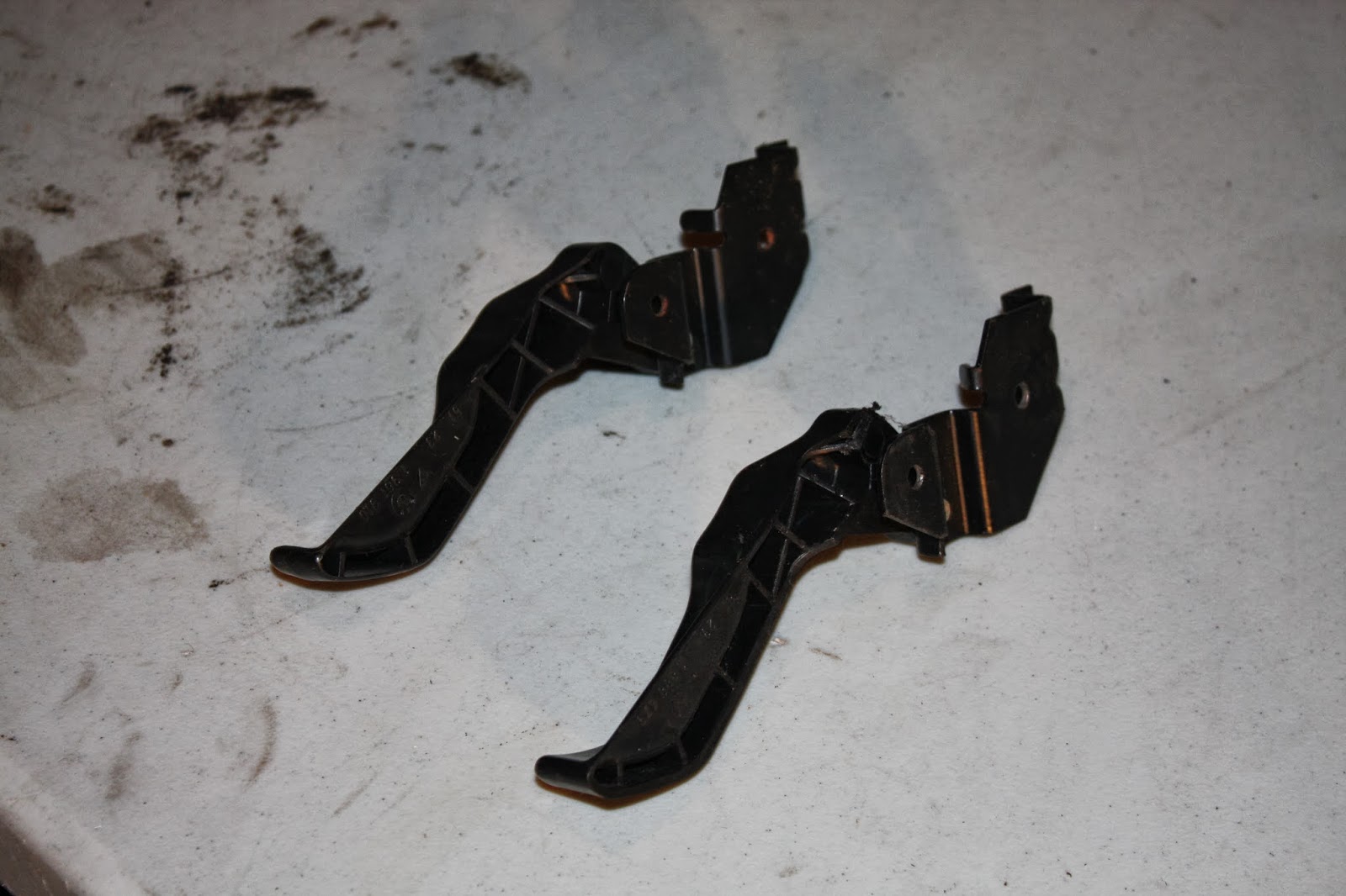 KrEvCon BMW Parts E30 Hood Latch Handle