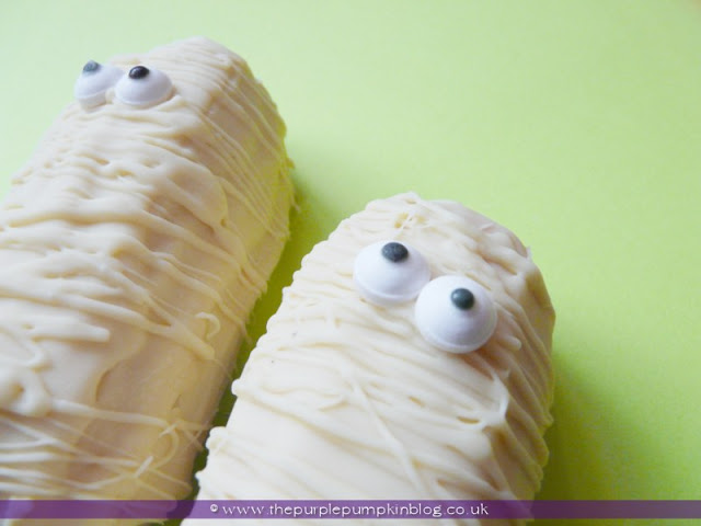 Twinkie Mummies on Sticks | The Purple Pumpkin Blog Twinkie Mummies on Sticks | The Purple Pumpkin Blog