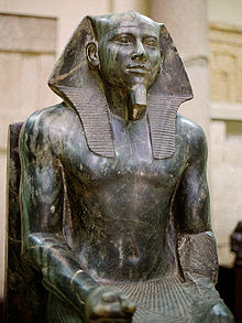Estatua-del-Faraon-Kefren-Museo-de-El-Cairo-Egipto