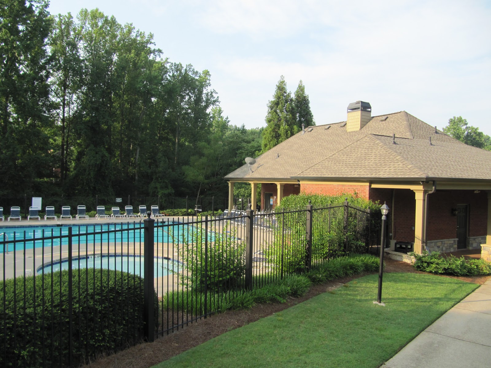 Pam Santoro Alpharetta, GA Real Estate Agent Park Brooke Subdivision