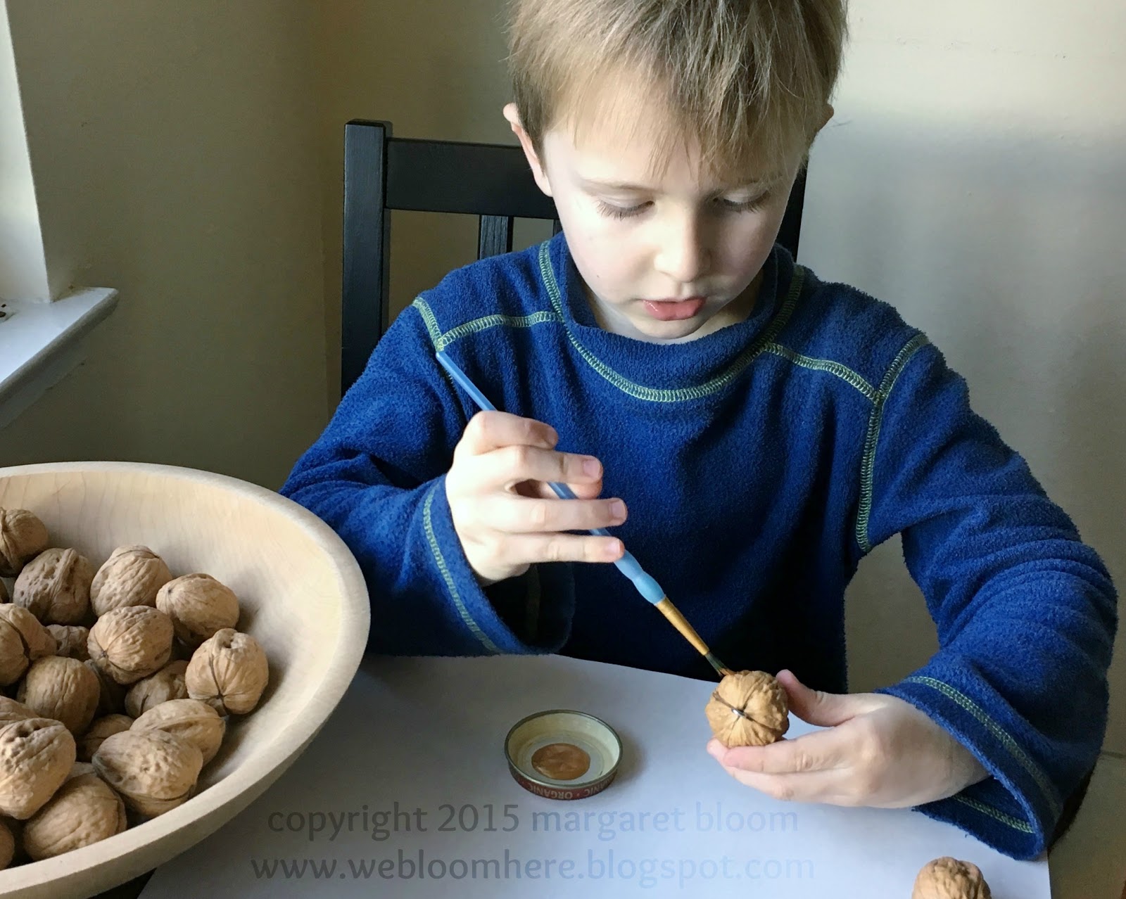we bloom here tutorial a golden walnut garland