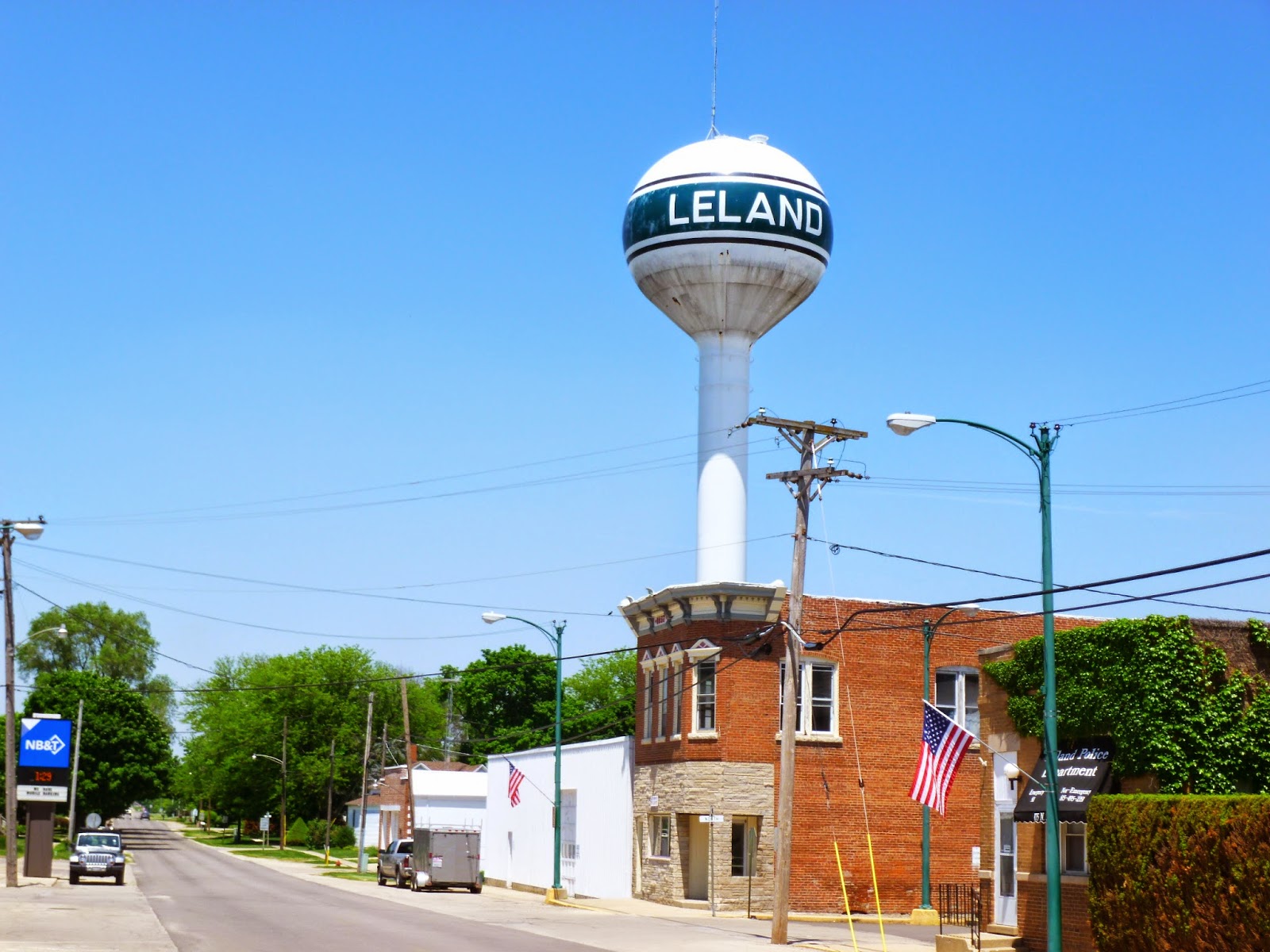 seniors walking across america POST 1336; MAY 30, 2014; LELAND, ILLINOIS
