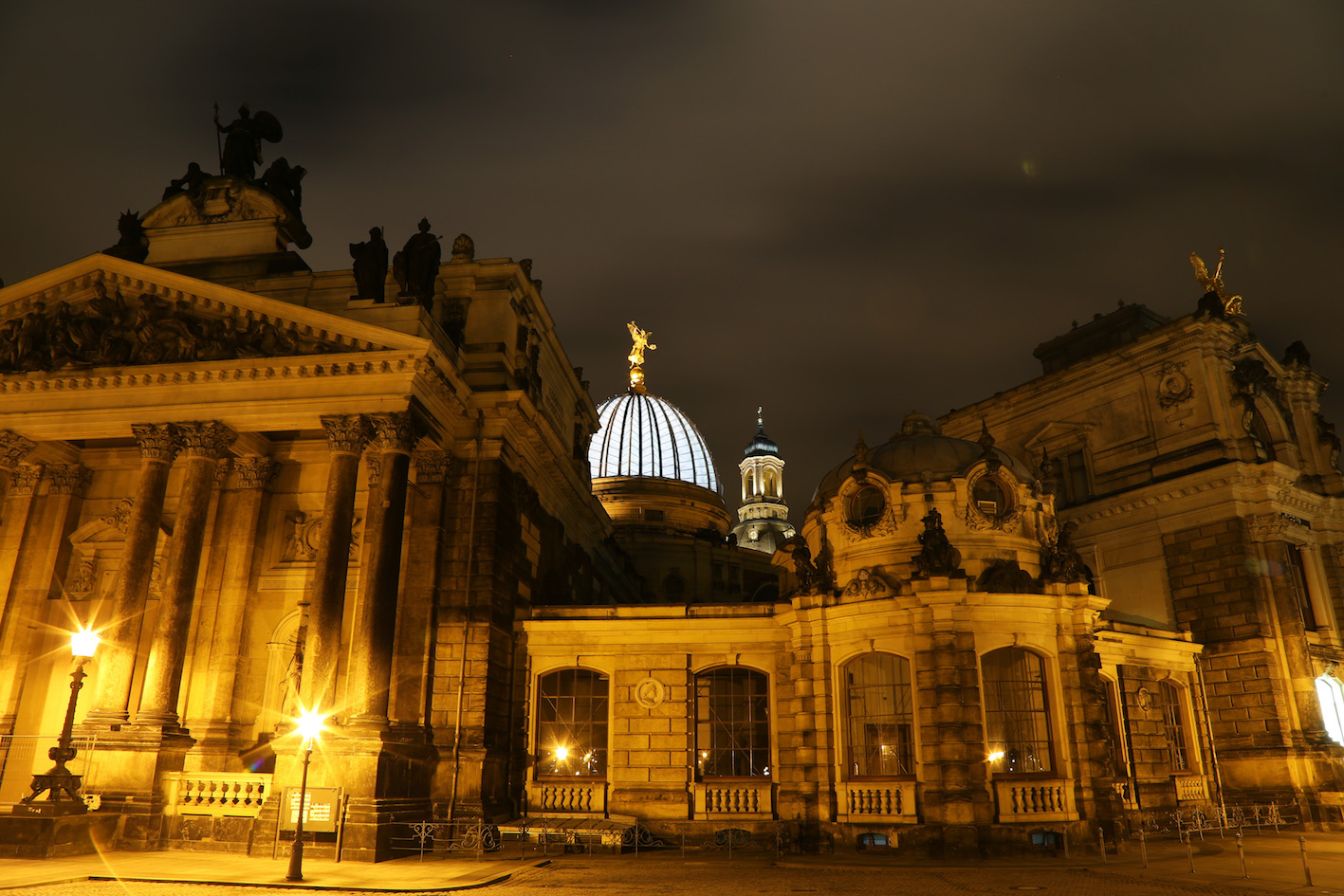 Dresden by the Night An unparalleled beauty!