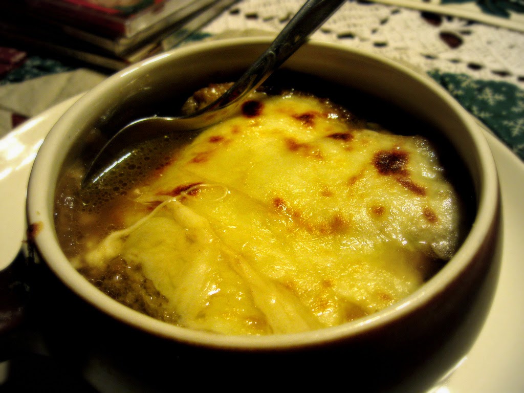 A Delicious and Easy Brown Onion Gravy with Bonuses