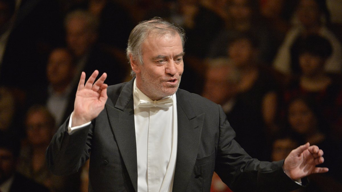 оратор ди каприо. дирижёры россии знаменитые валерий абисалович гергиев. гергиев идиот. известные публичные люди. Kennedy jr.