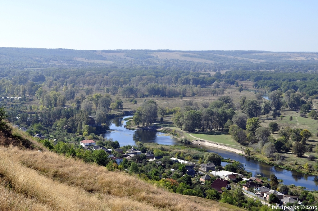 Гора в изюме