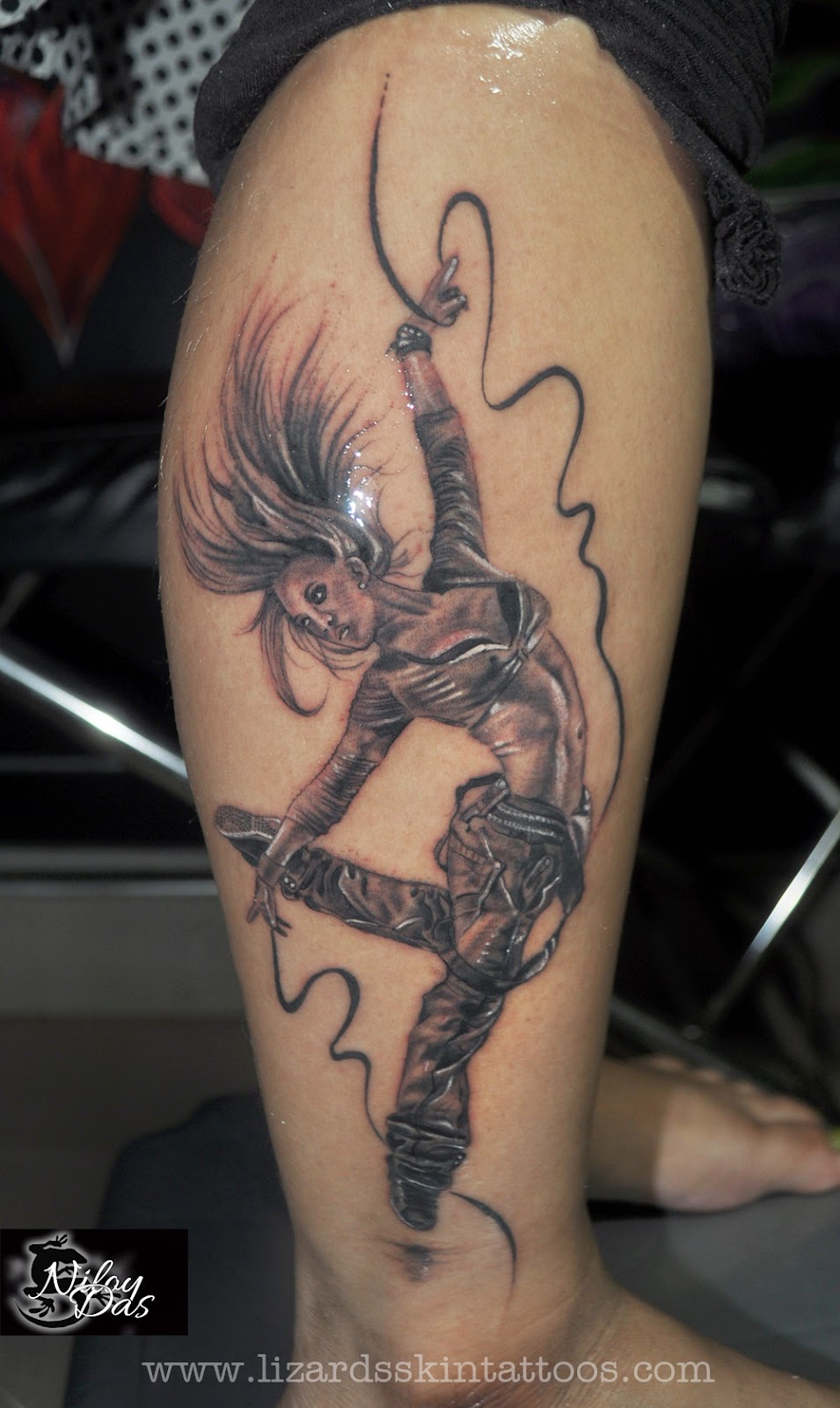 Lizard's Skin Tattoos: Dancing Girl Tattoo by artist Niloy Das