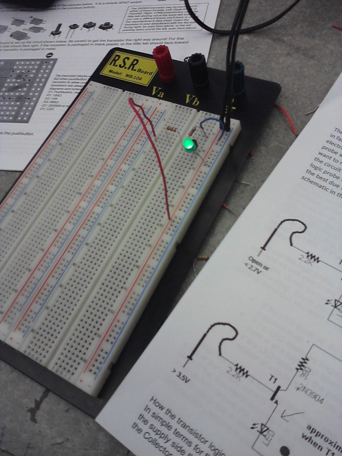 Electronics 10 dgpantoja Build a Logic Probe