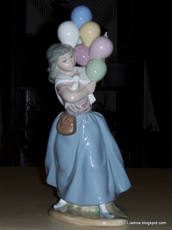 lladros Lladro Figurine "Balloon Seller" 5141
