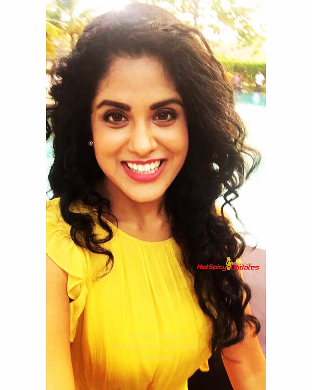 Neha Iyer Cute and Stylish Instagram Photos | Latest High Quality