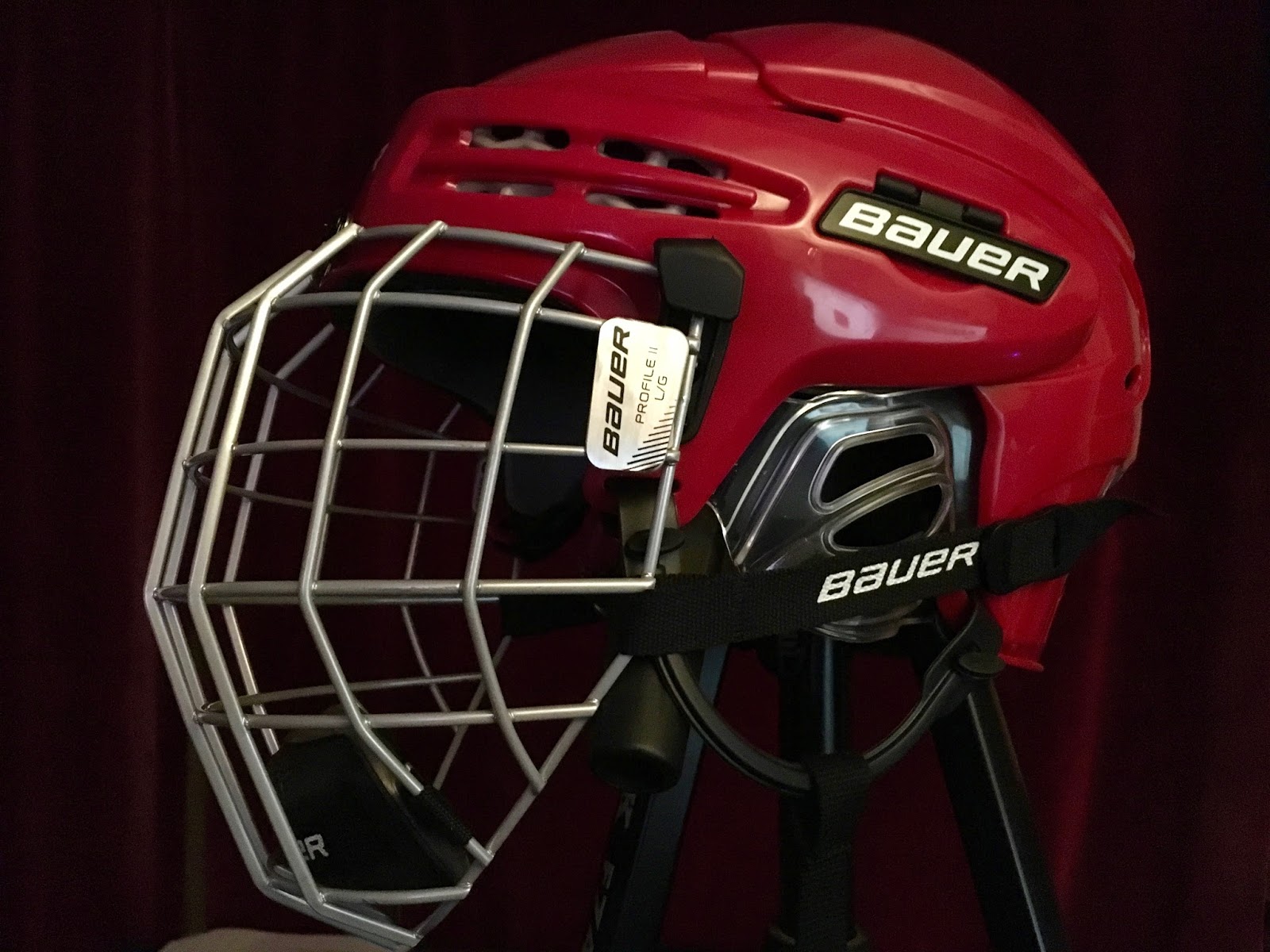 Hockey While Old Hockey Cages Bauer True Vision 1 and Bauer Profile 2