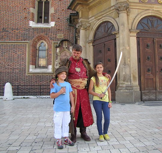 Polska szlachta pod Kościołem Mariackim