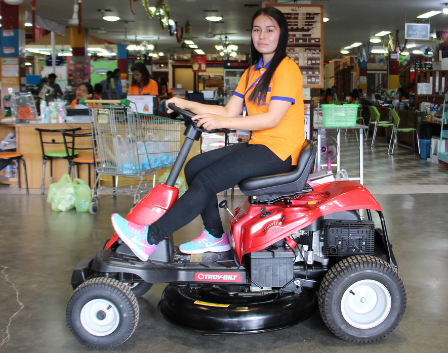 Buriram House Builder Buriram Thailand Ride On Lawn Mower Garden
