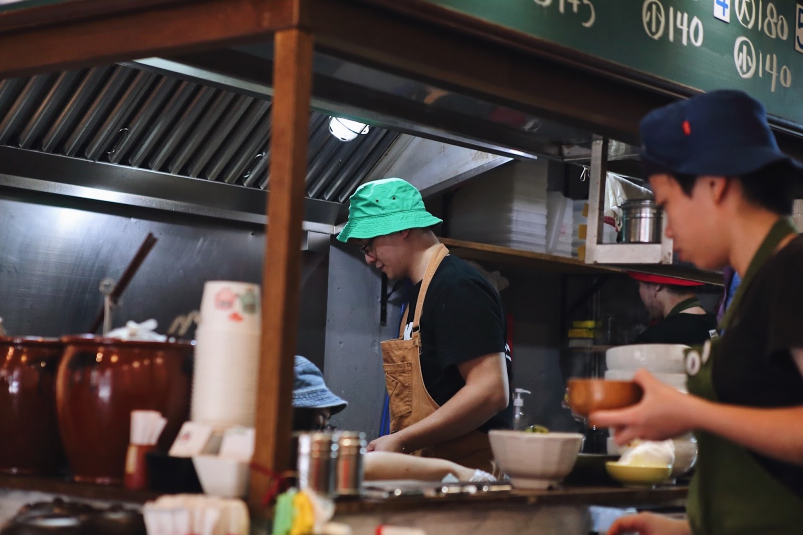 已歇業 佐藤精肉店shida 台北大安區 師大夜市附近 不用思考 大口享受肉跟飯的美妙吧 小食日記